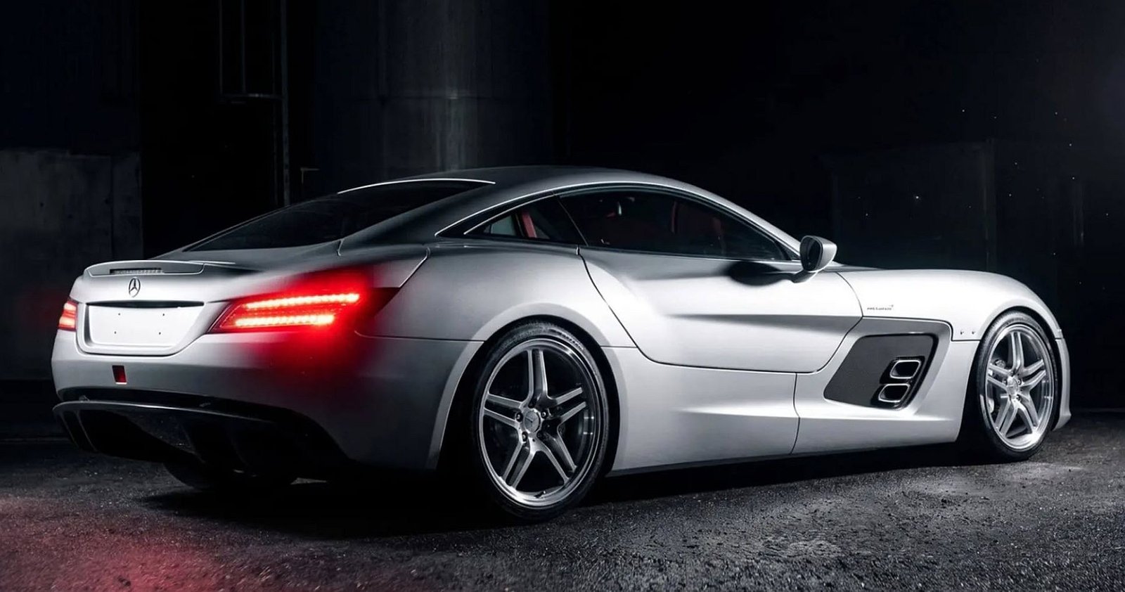 ercedes SLR Stirling Moss Coupe roofed design (1)